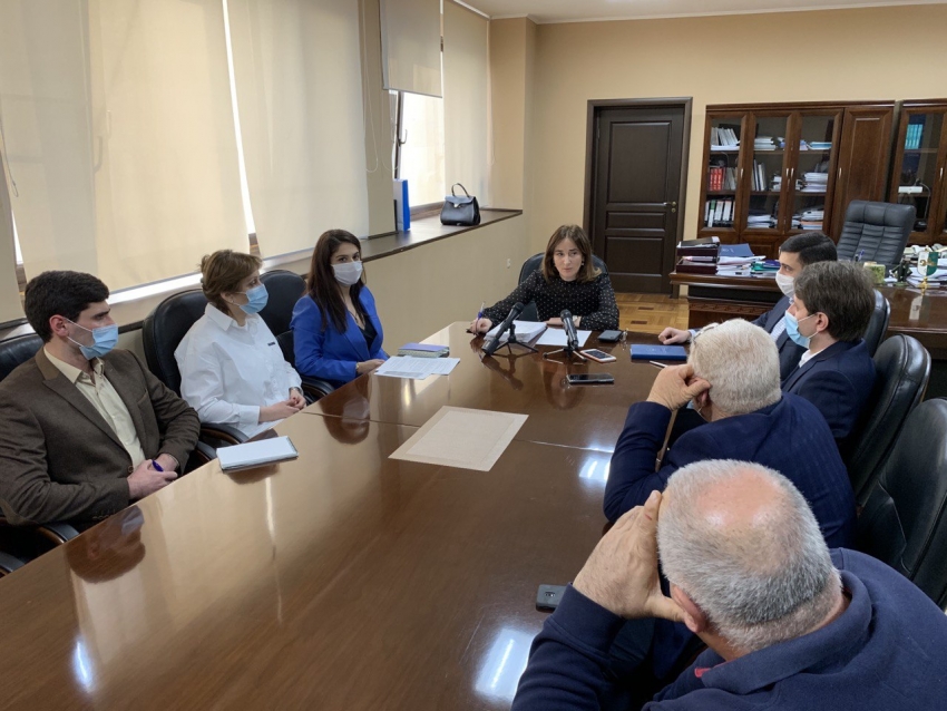  	 В Министерстве экономики Республики Абхазия состоялась встреча с инициаторами проектов, которые получили льготное кредитование