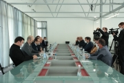 В Центре стратегических исследований при президенте Абхазии прошел круглый стол, посвященный ряду актуальных проблем в сфере экономики, энергетики, туризма, привлечения инвестиций.